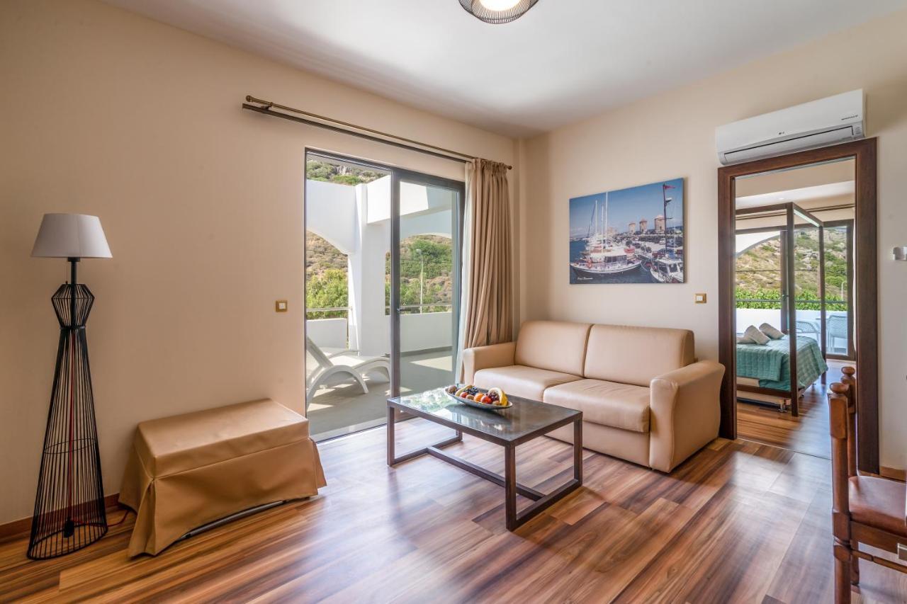 Ladiko Suites - ファリラキ エクステリア 写真